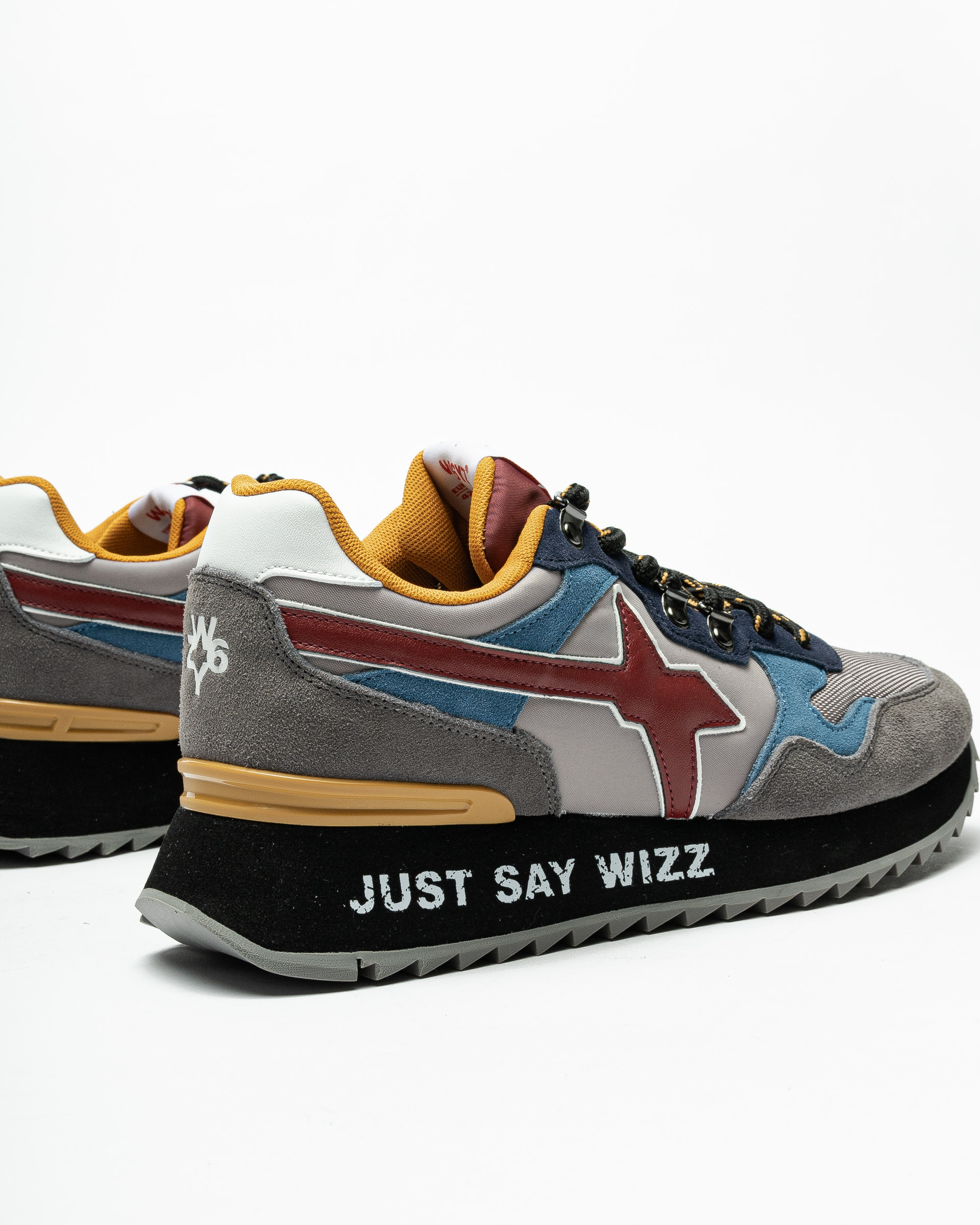 Sneakers Just Say Wizz