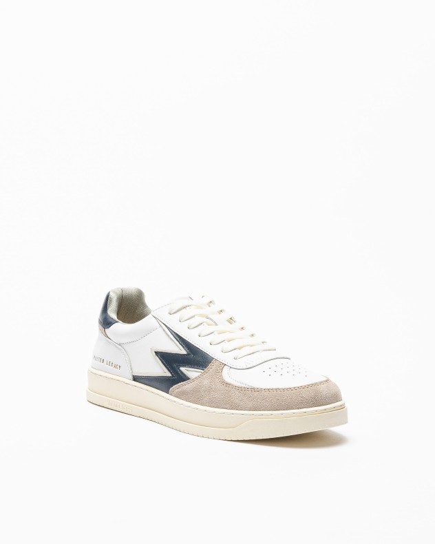 Moa White sneakers