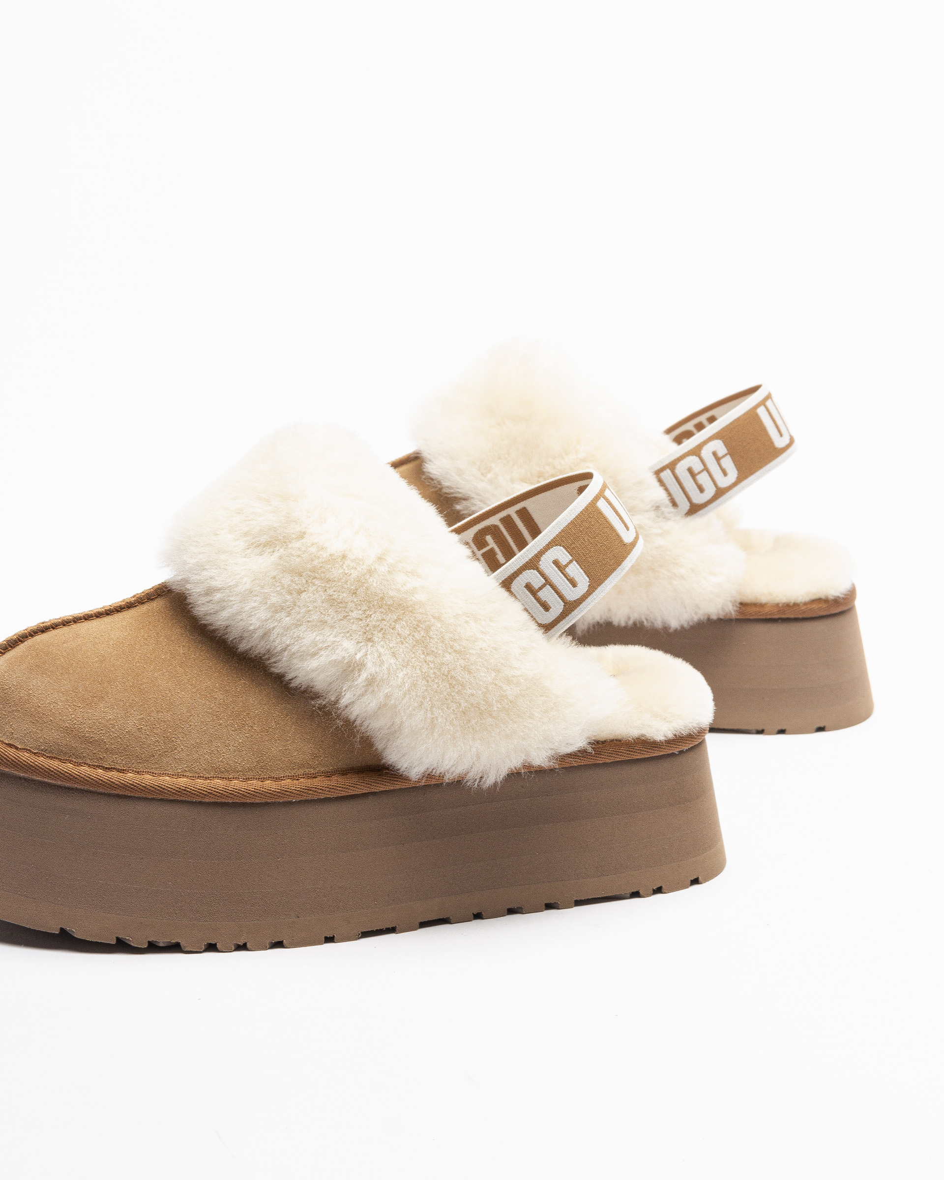 Zoccoli con zeppa Ugg