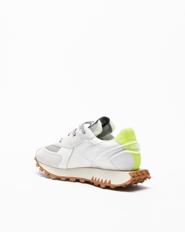 Sneakers Run Of