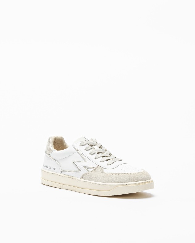 Wei�e Sneakers Moa
