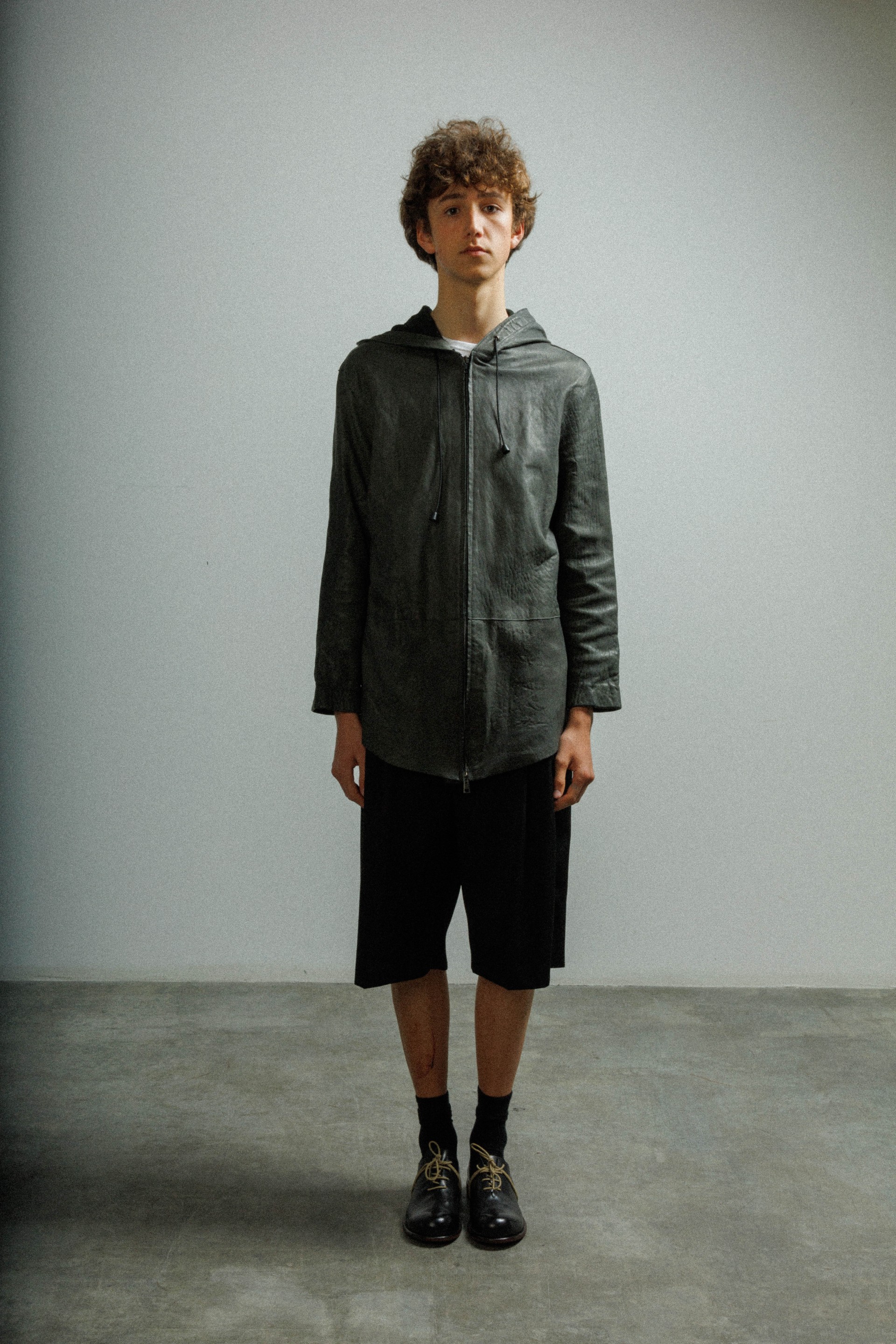 Chaqueta larga de cuero MUT