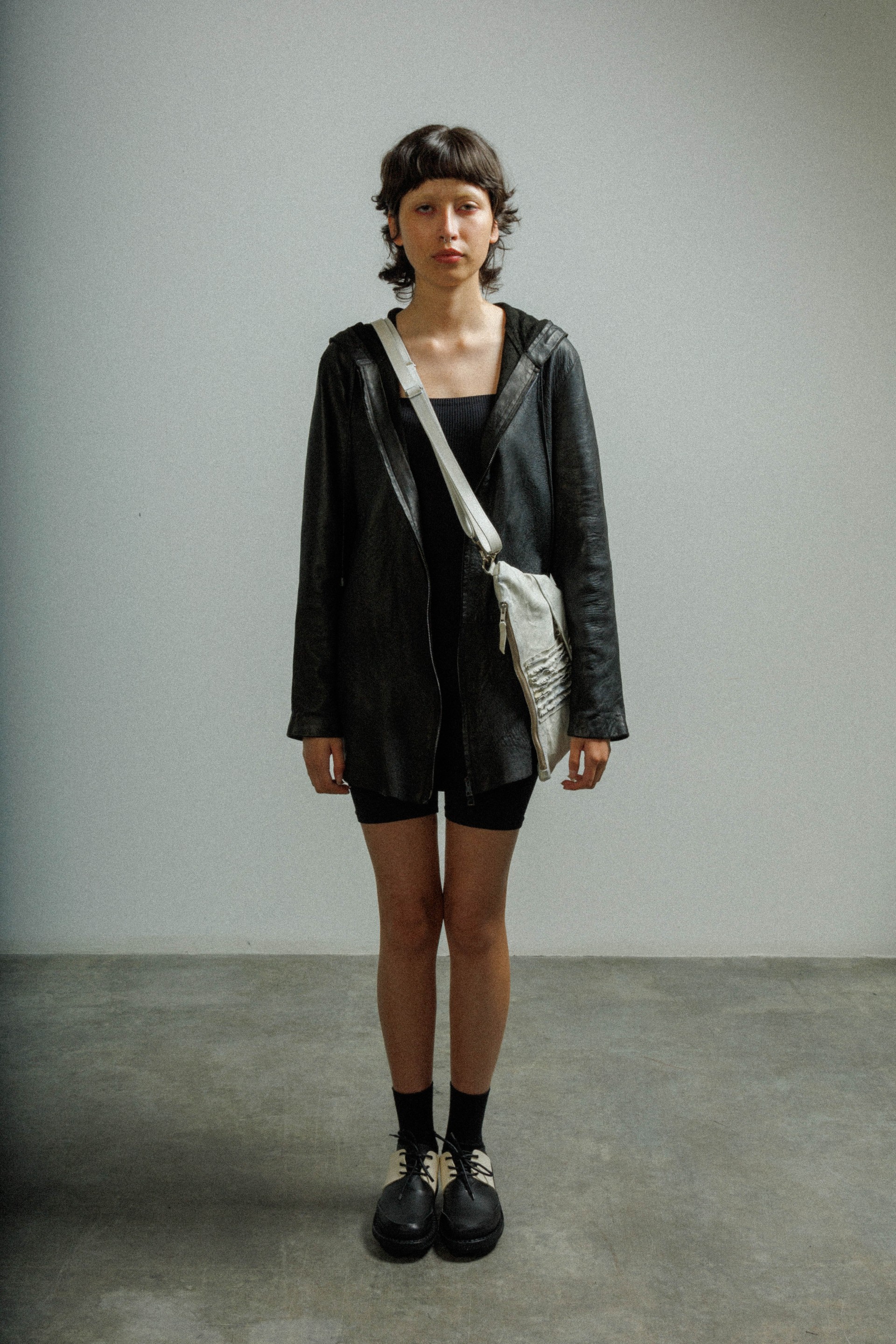 Chaqueta larga de cuero MUT