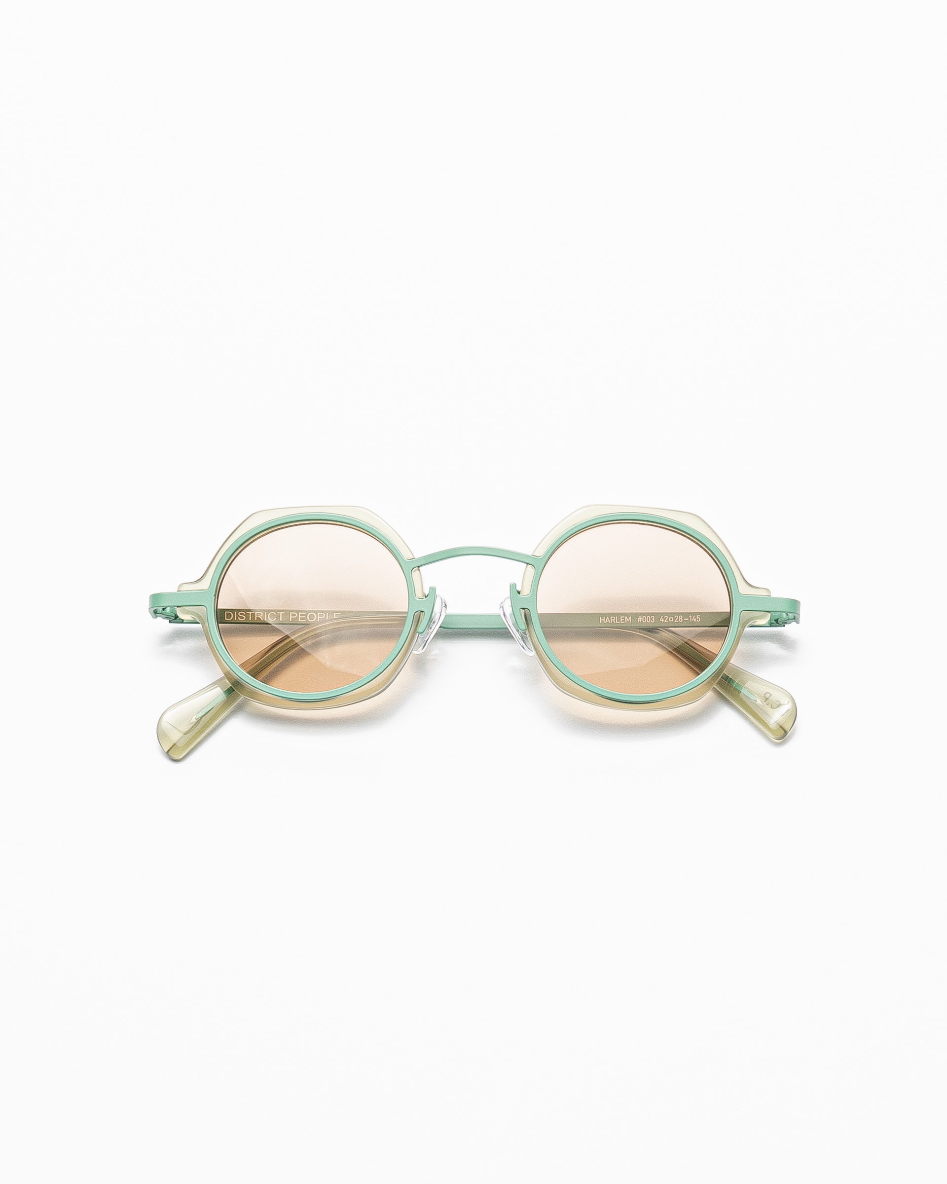 Óculos de sol District people