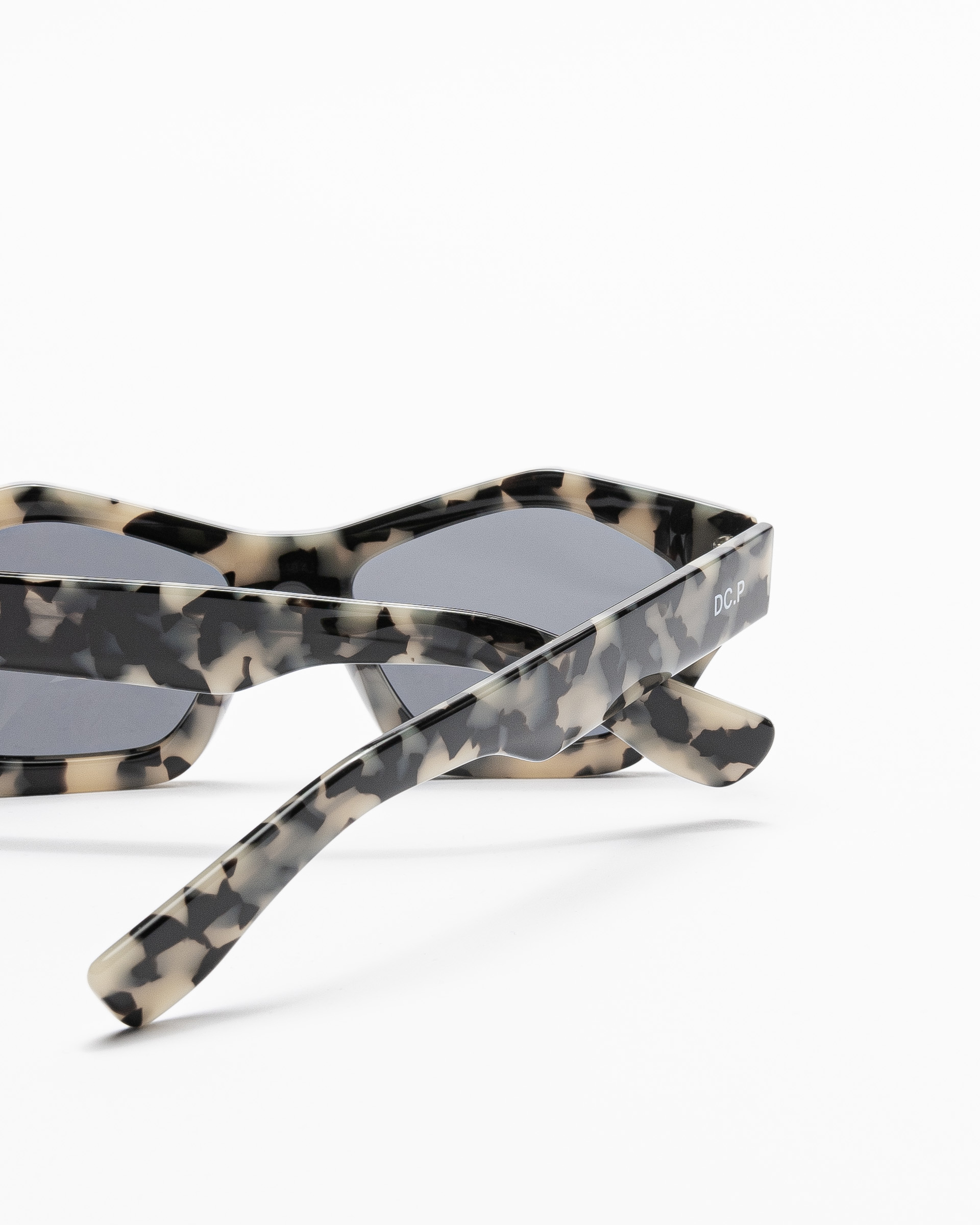 Óculos de sol District people