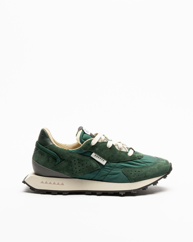 Sneakers Run Of