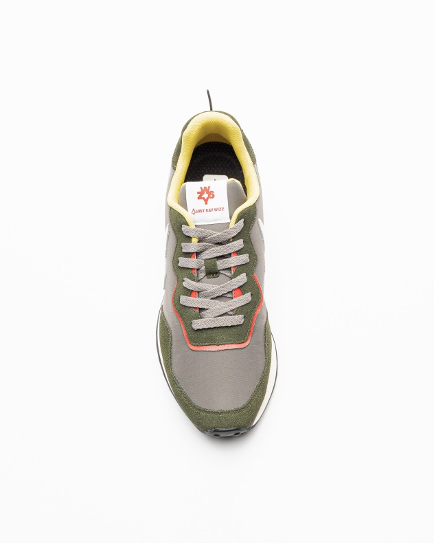 Sneakers Just Say Wizz