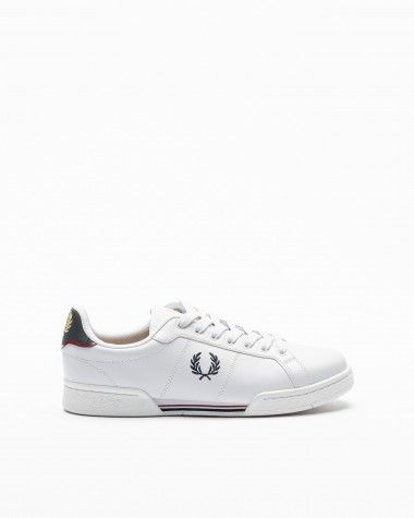 Baskettes blanches Fred Perry