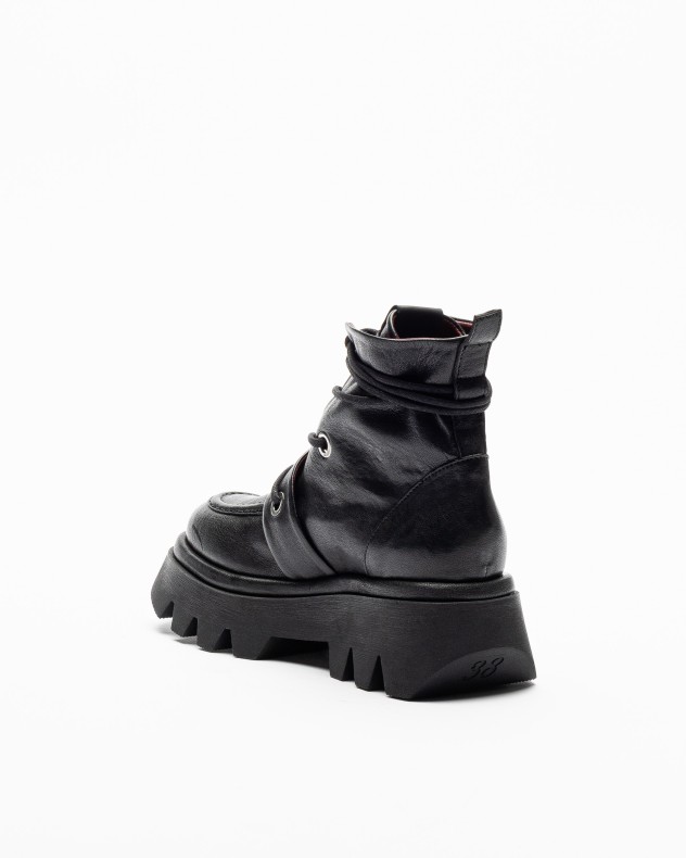 Ixos Boots