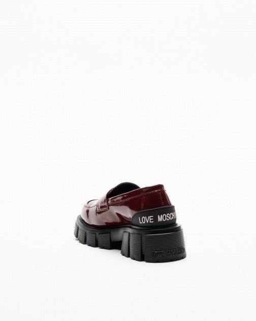 Sapatos loafer Love Moschino