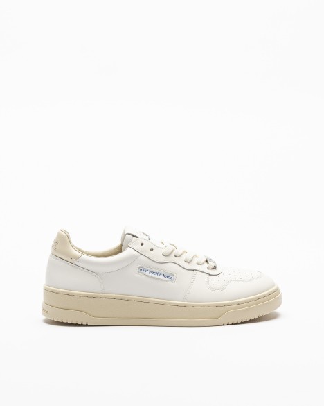 Sneakers East Pacific Trade