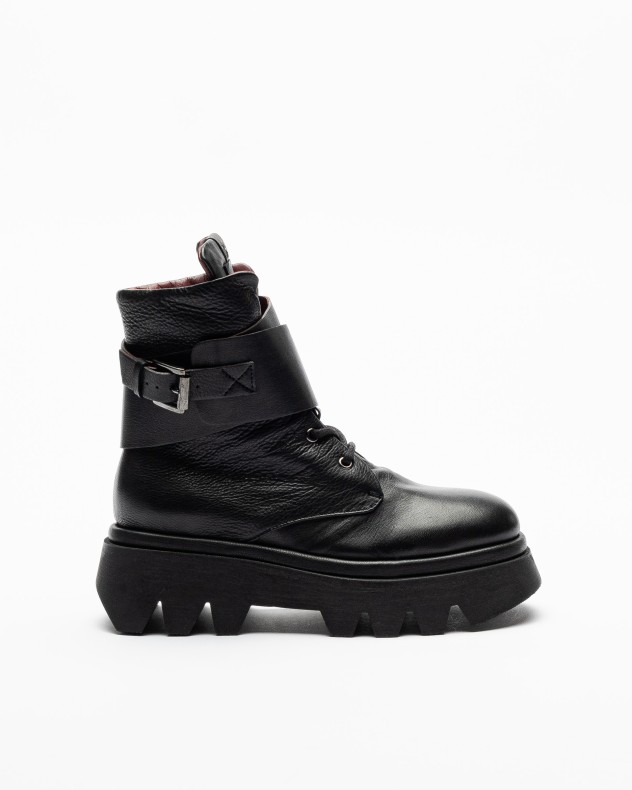 Ixos Boots