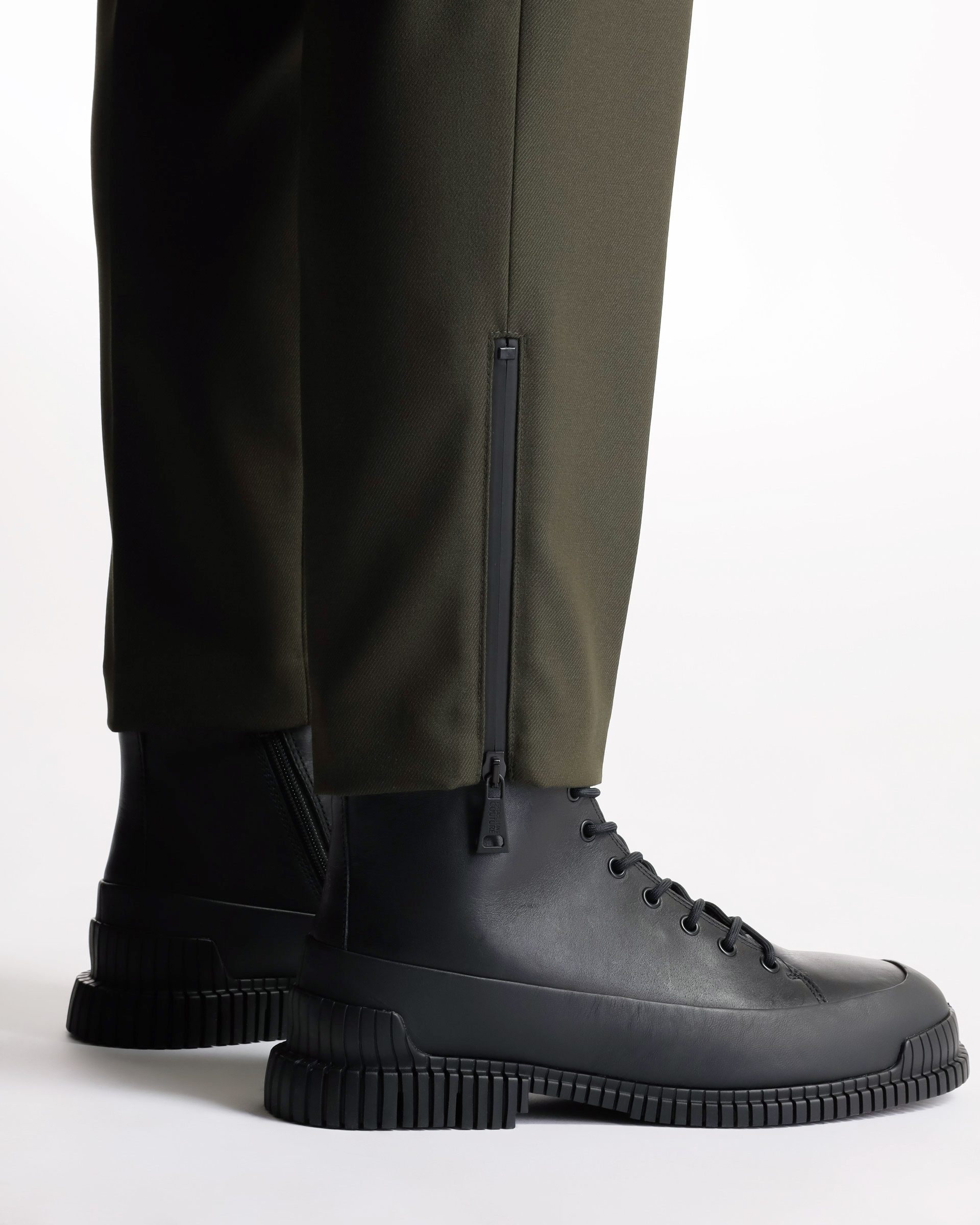 Klassieke broek Versace Jeans Couture