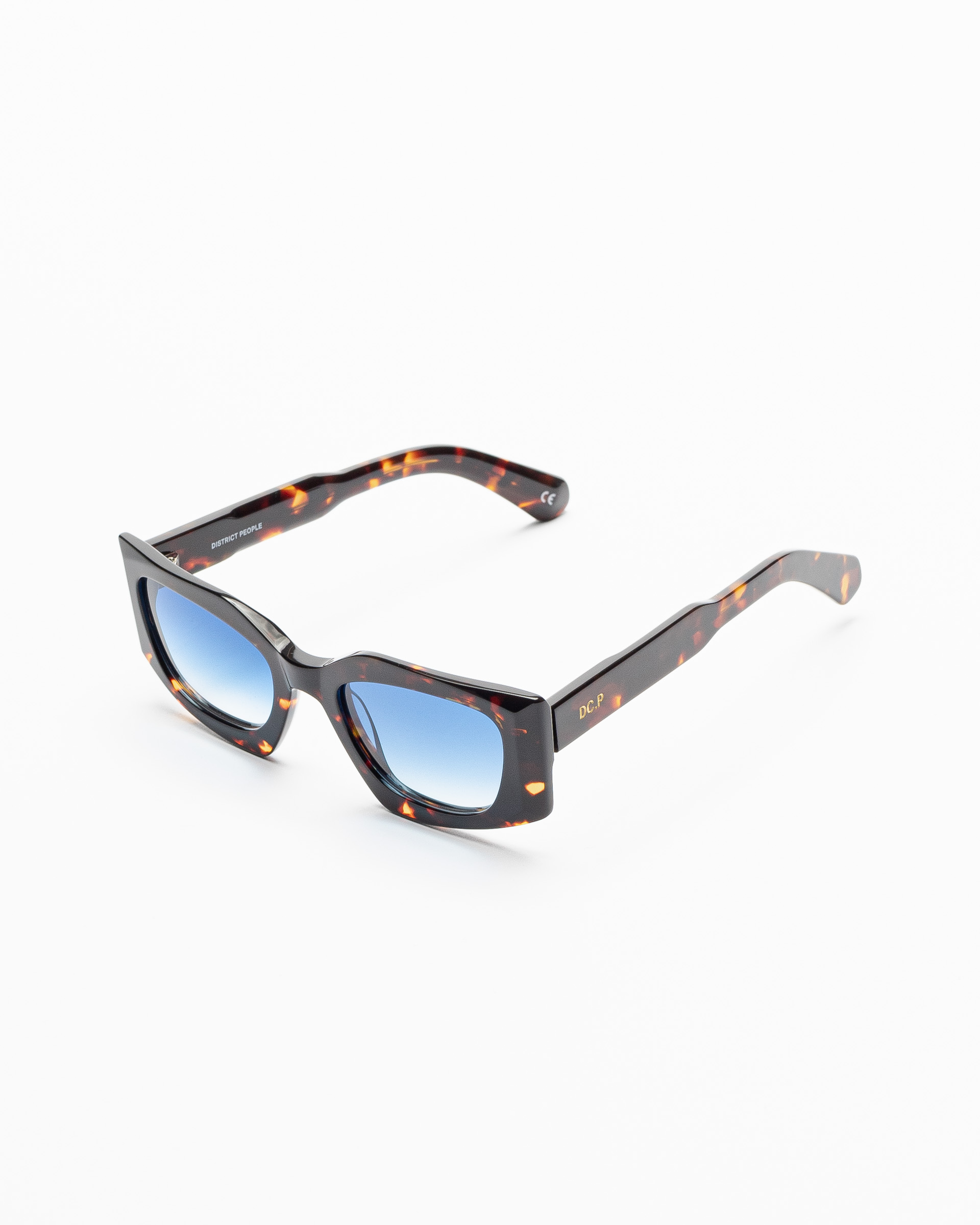 Occhiali da sole District people