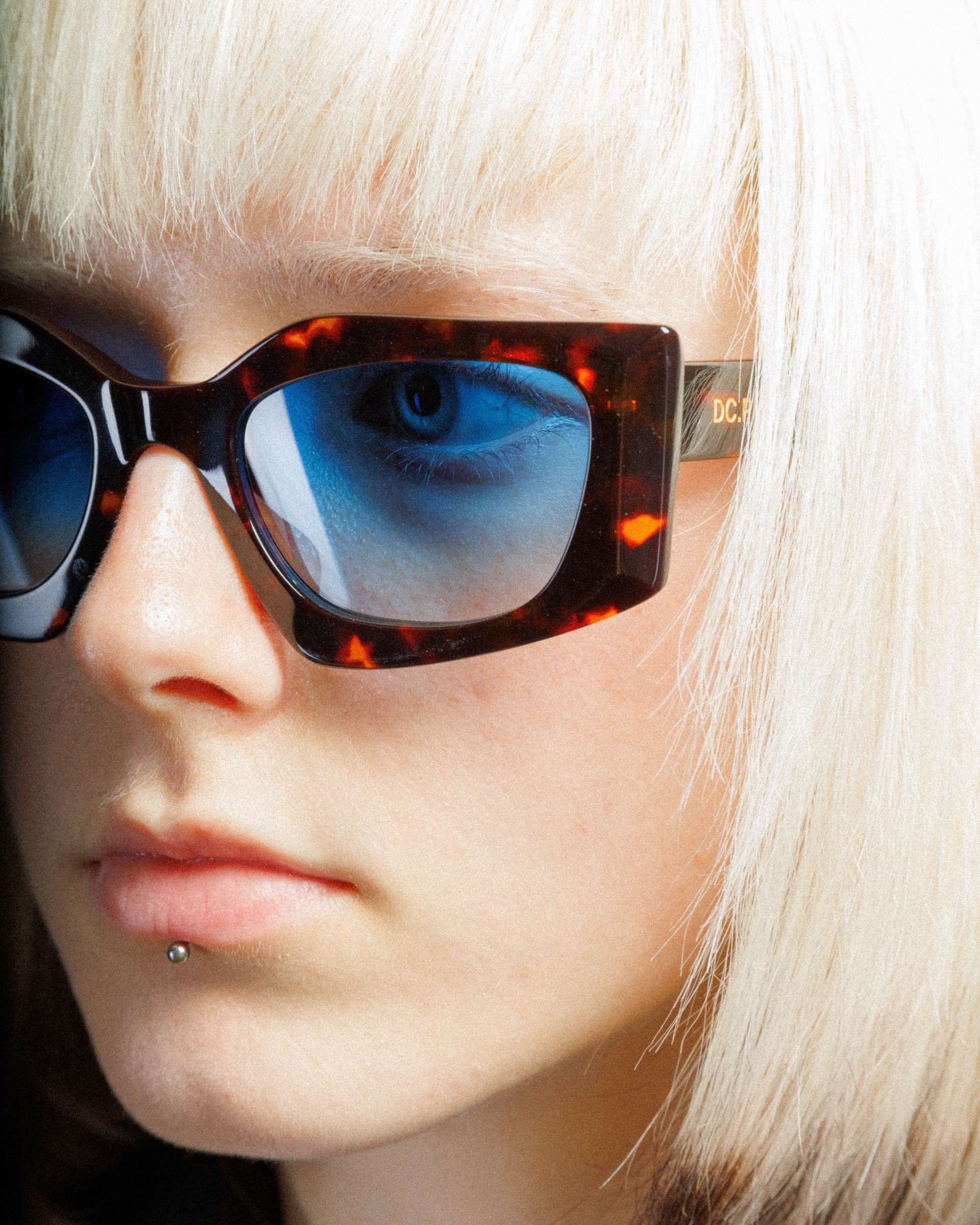 Occhiali da sole District people