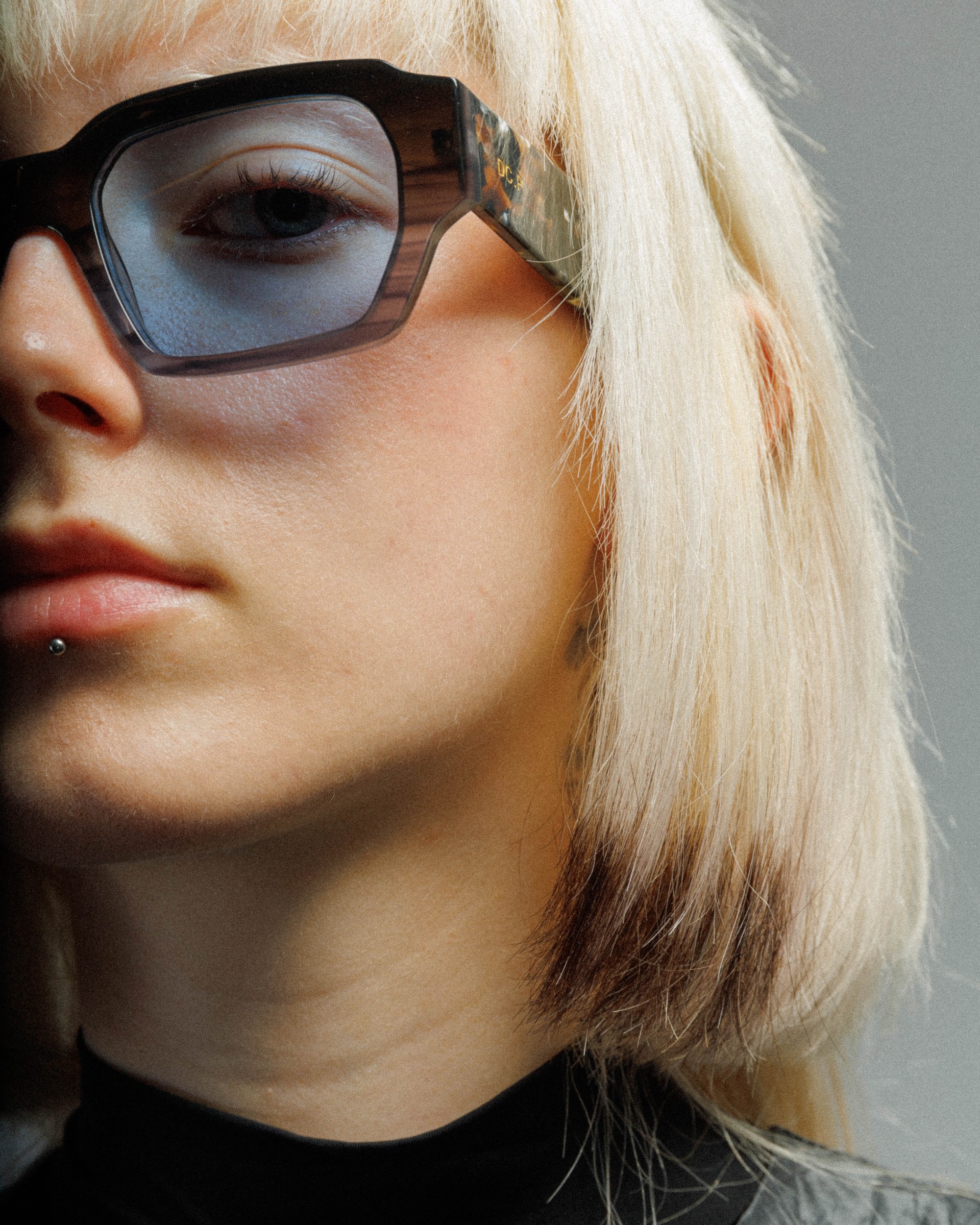 Occhiali da sole District people