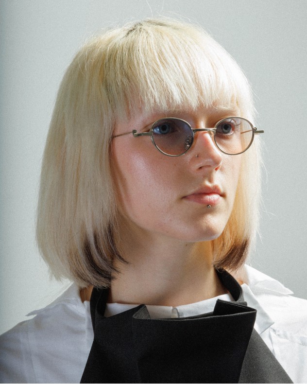 Sonnenbrille District people