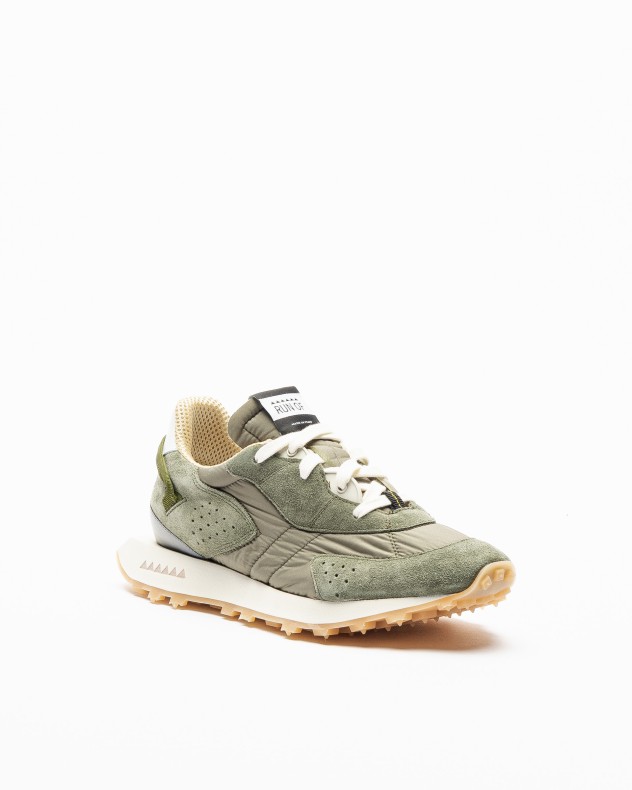 Sneakers Run Of