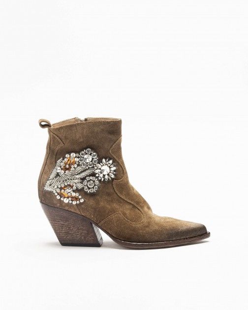 Elena Iachi Texan boots