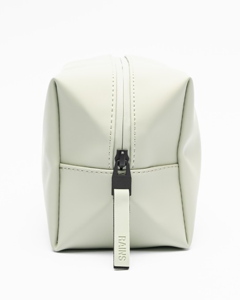 Rains Necessaire