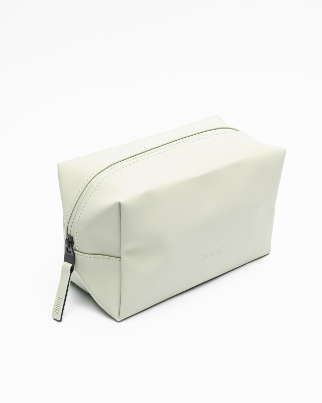 Rains Necessaire