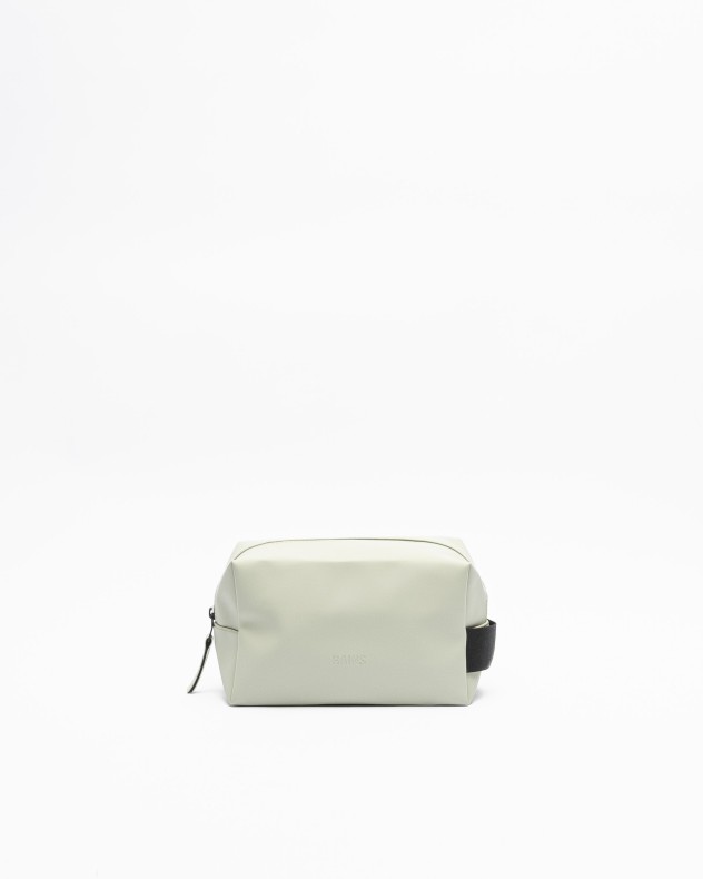 Rains Necessaire