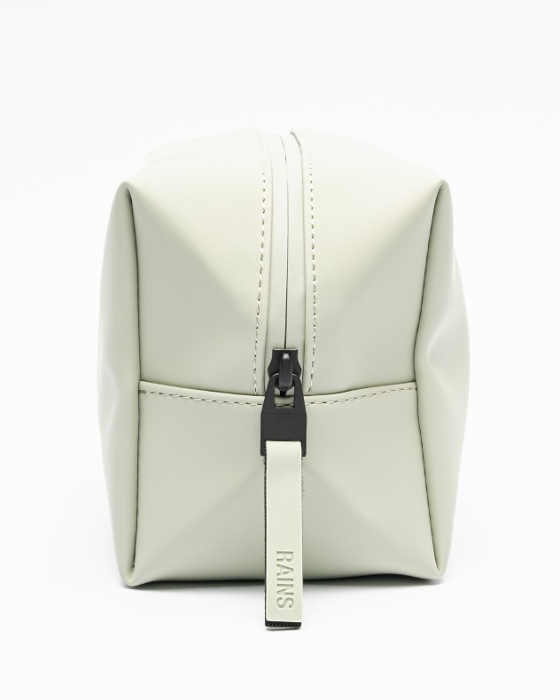 Rains Necessaire