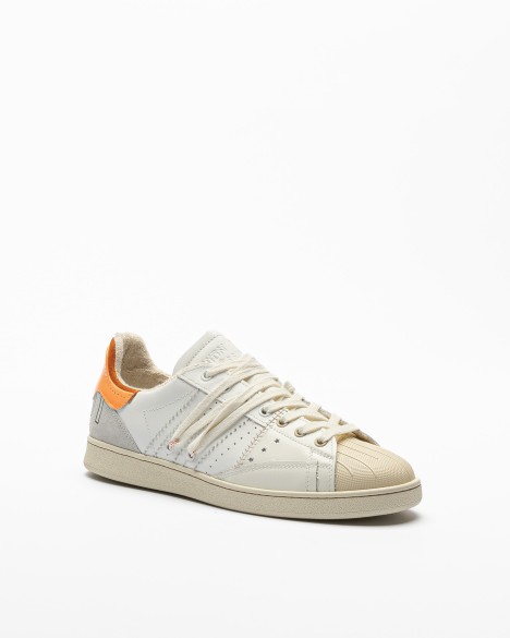 Wei�e Sneakers Hidnander