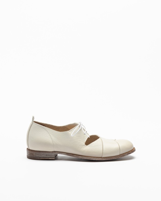 Moma Shoes