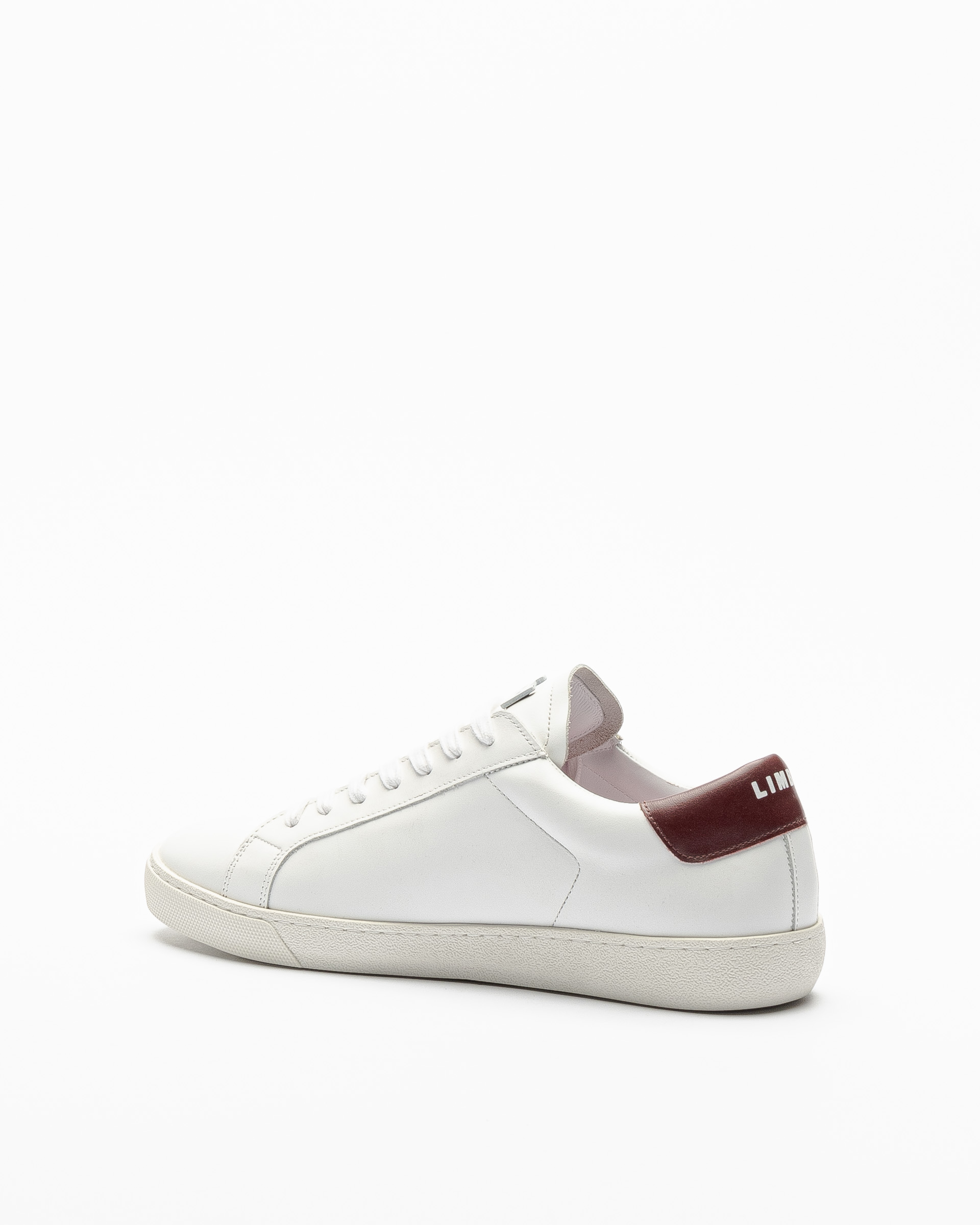 Weiße Sneakers Limbic