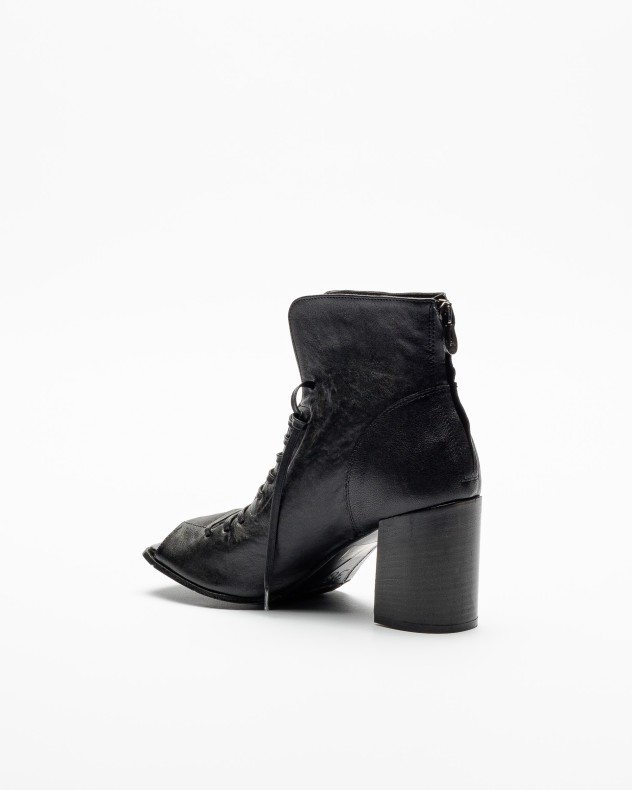 Stiefeletten Le Ruemarcel