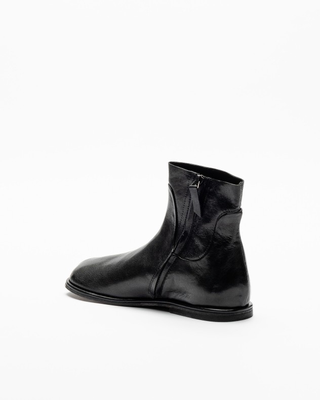 Botins Ernesto Dolani