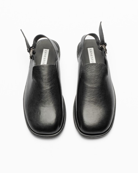 Sand�lias Ernesto Dolani