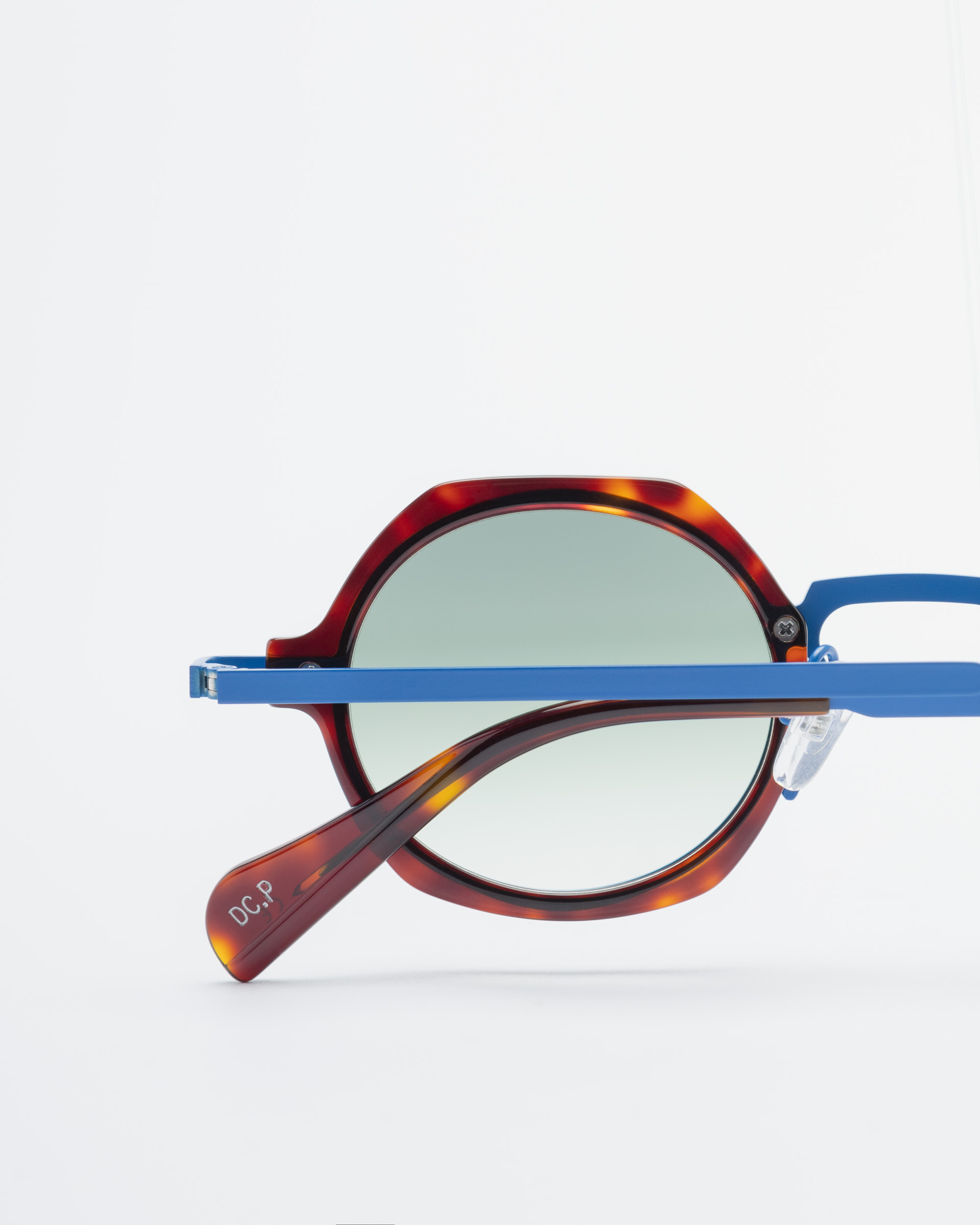 Óculos de sol District people