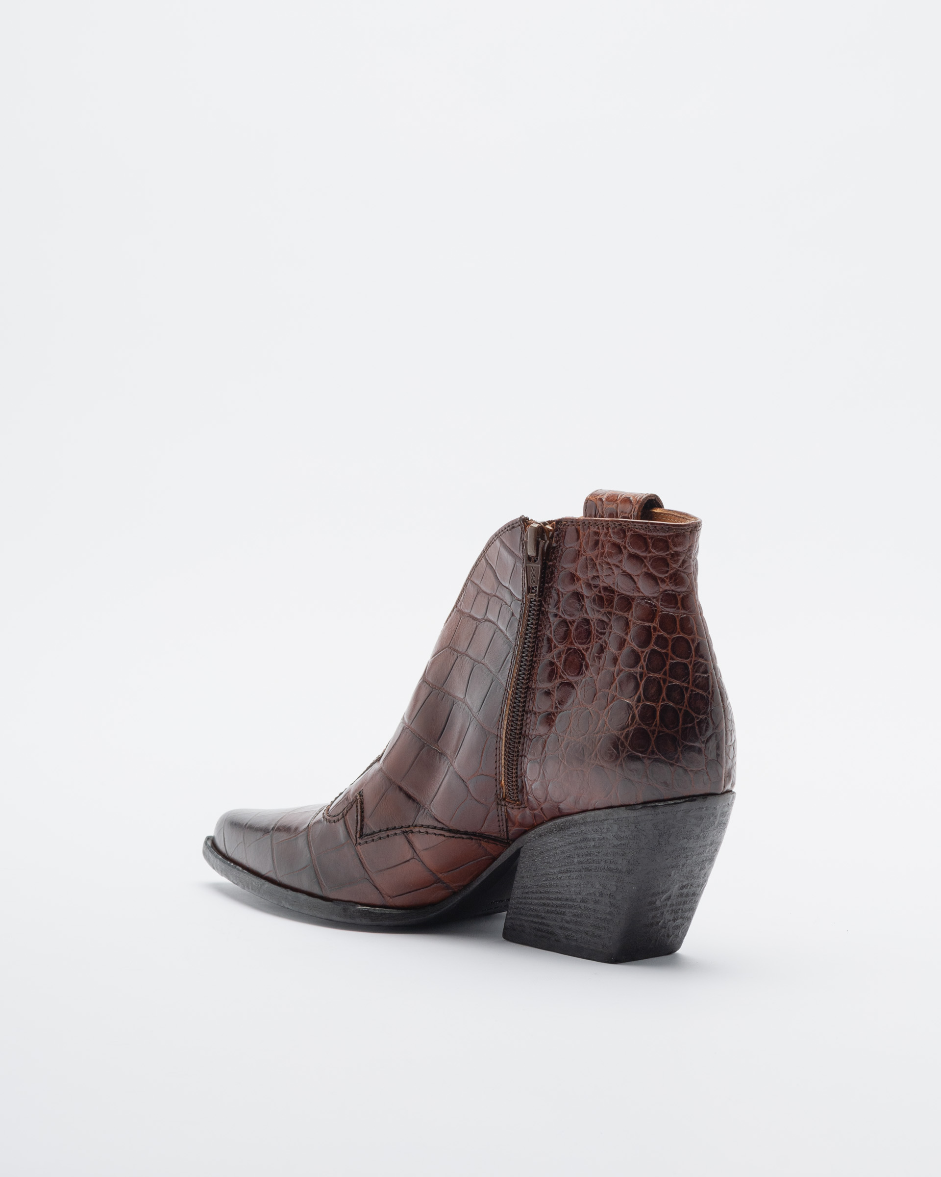 Elena Iachi Cowboy boots