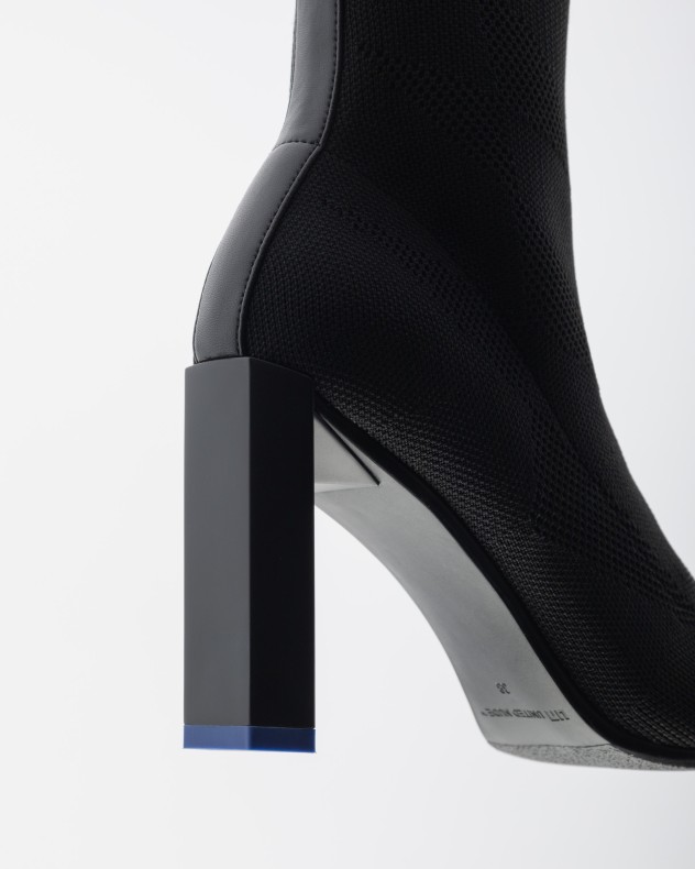 Botins United Nude