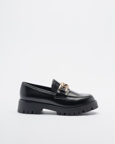 Sapatos loafer Guess