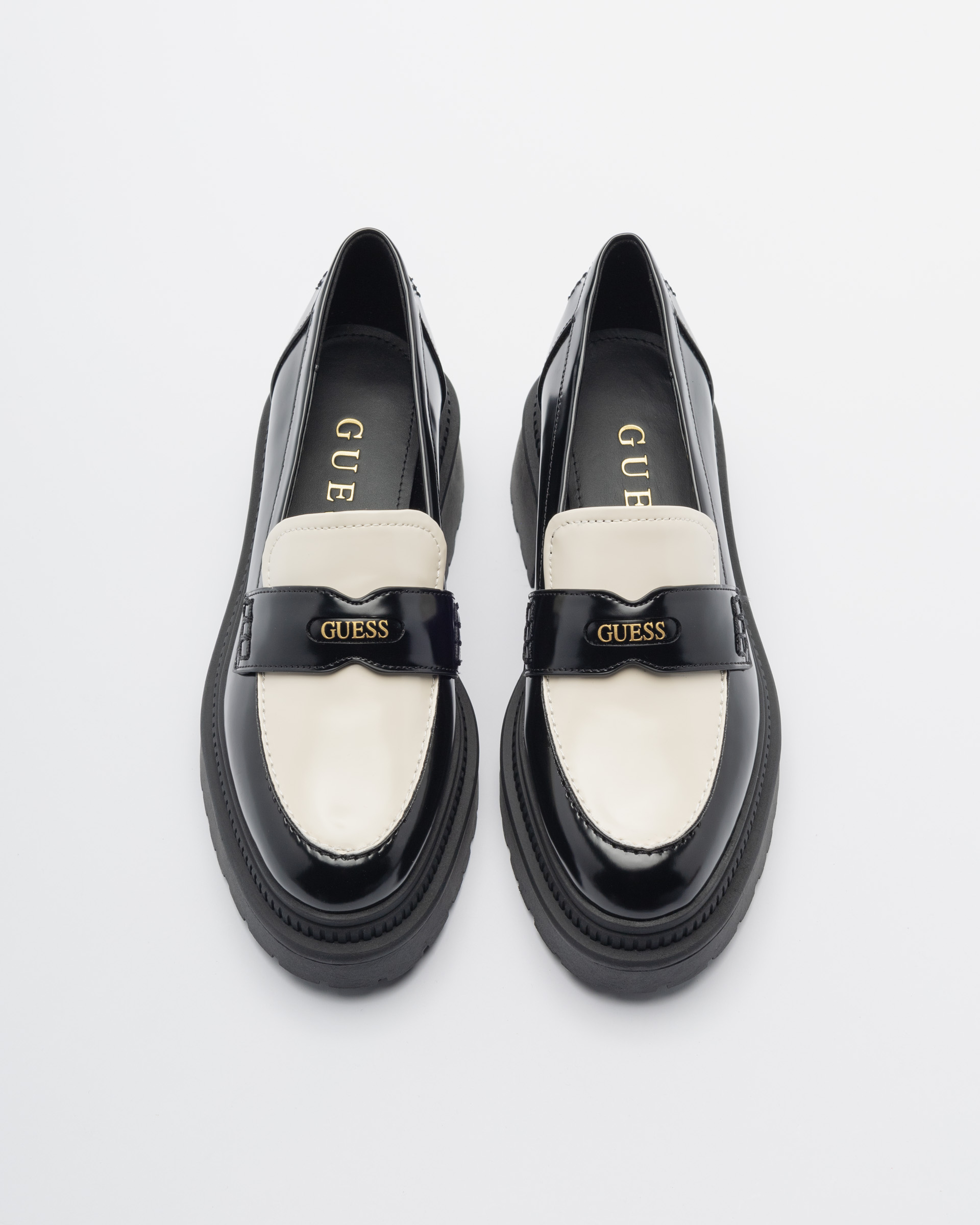 Loafers Guess