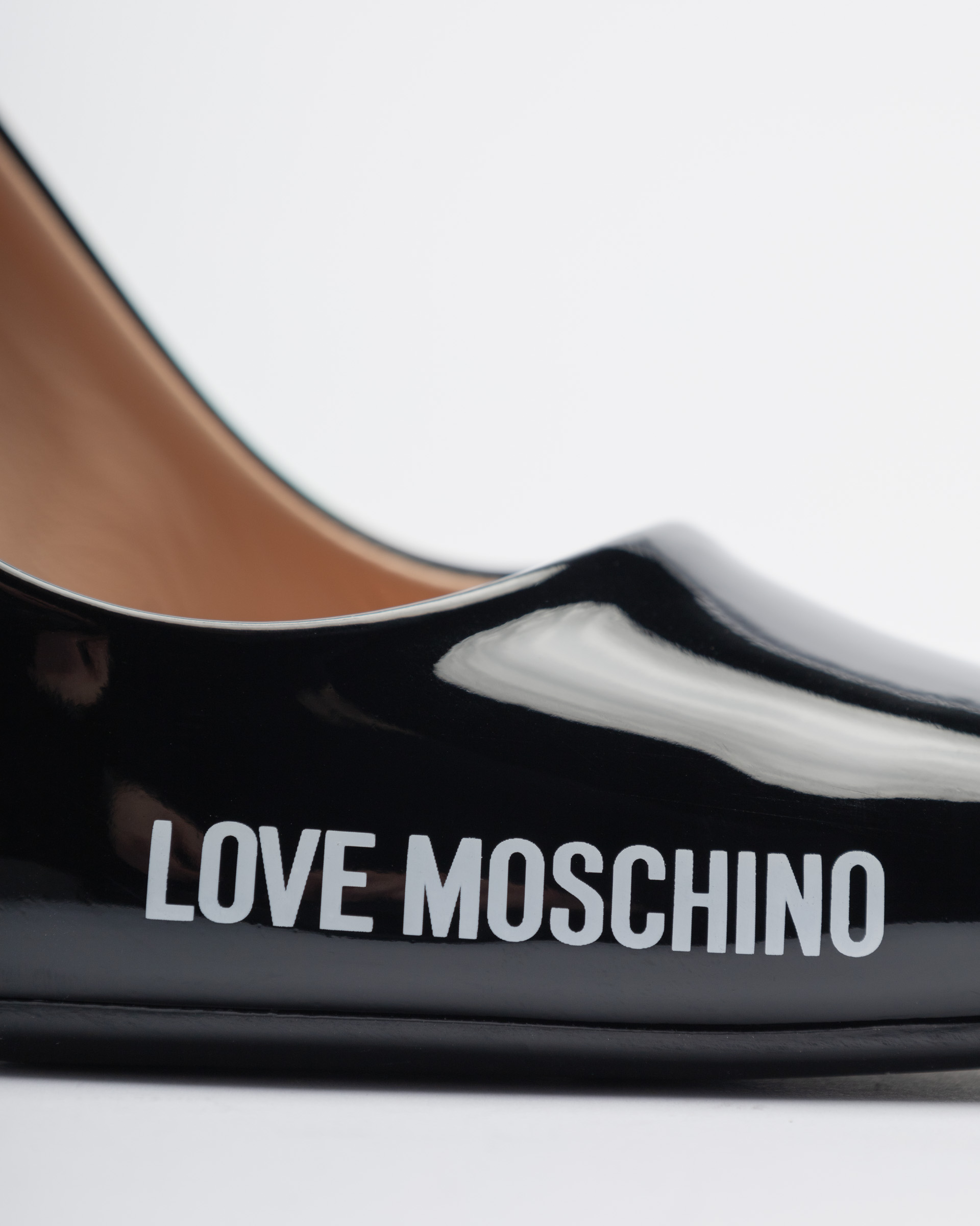 Sapatos Love Moschino
