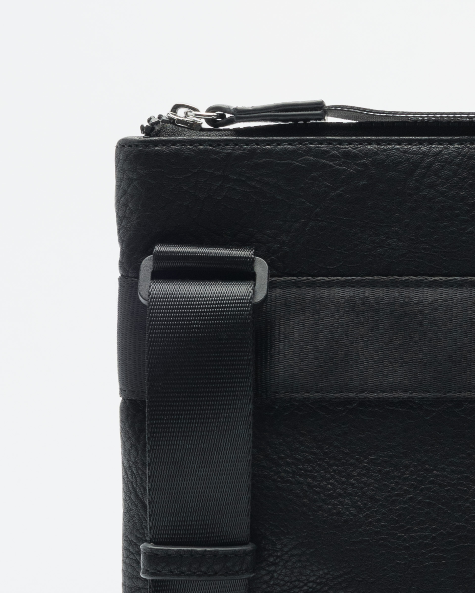 Crossbodytas Armani Exchange