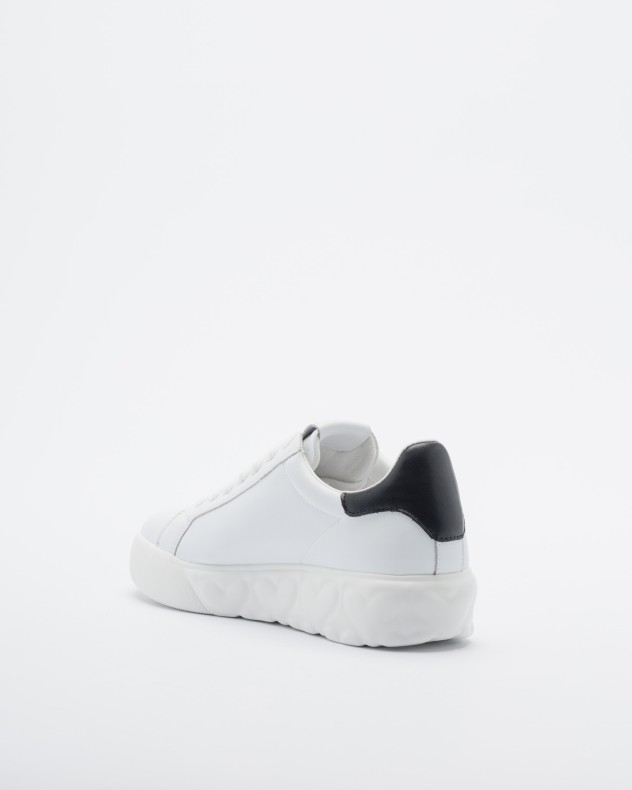 Sneakers Love Moschino