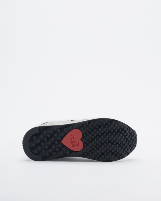 Sneakers Love Moschino