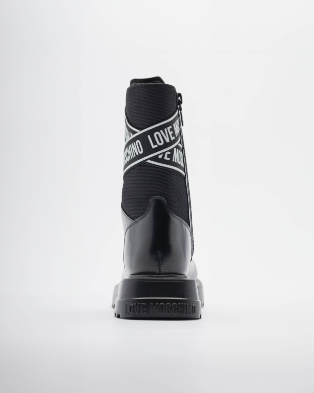 Botas Love Moschino