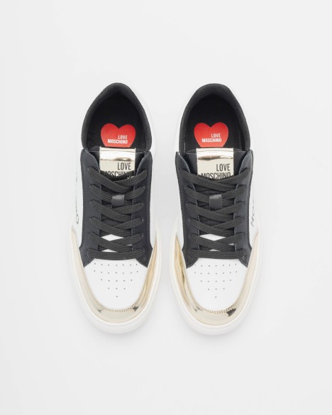 Baskets Love Moschino