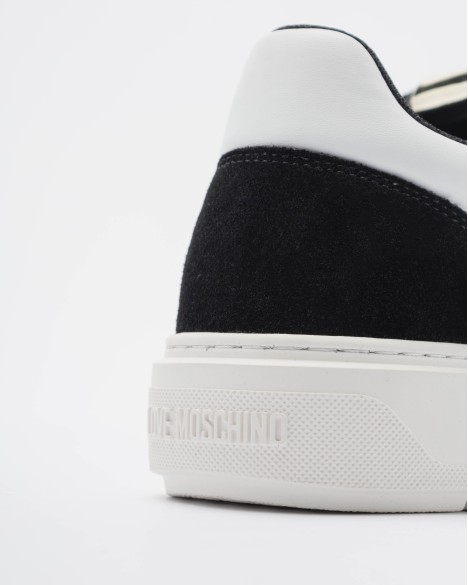 Baskets Love Moschino