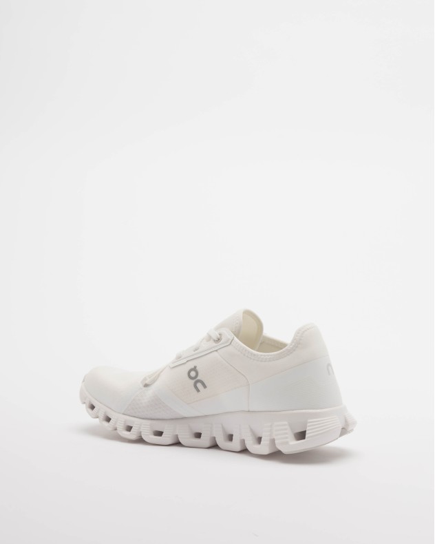 Baskettes blanches On Running