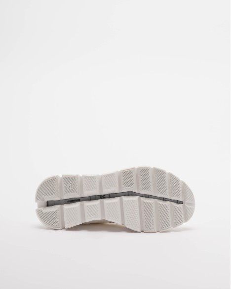 Baskettes blanches On Running