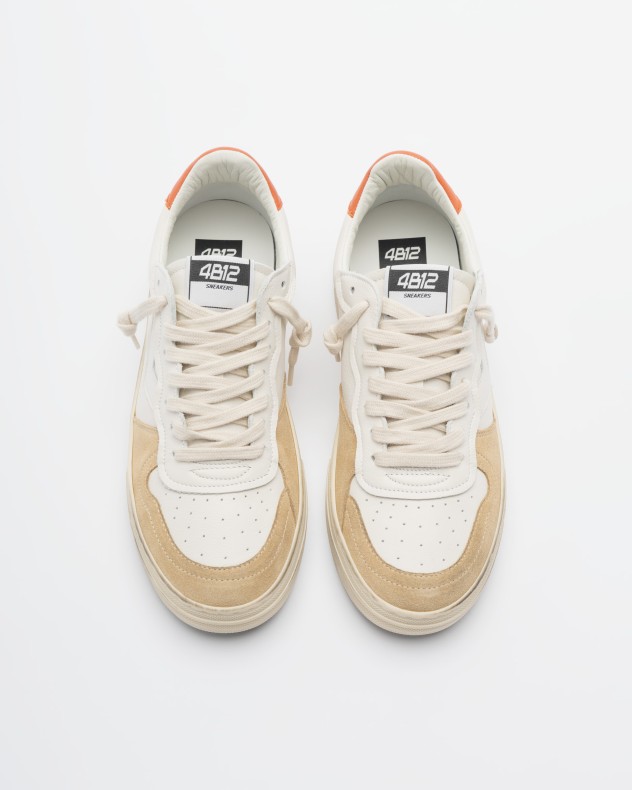 4B12 White sneakers