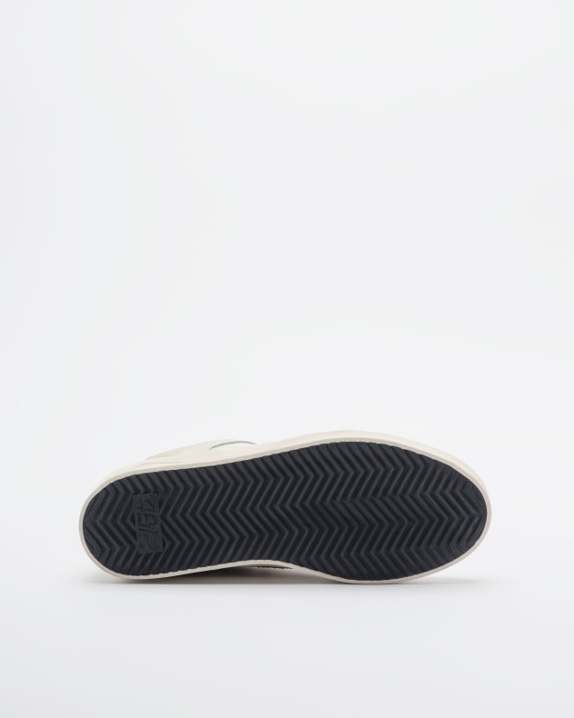 Baskettes blanches 4B12