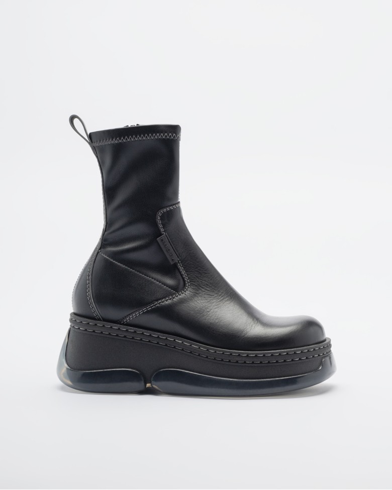 【美品】E8 by Miista エナメルプラットフォーム〈定価36,300円〉 美品】E8 by Miista エナメルプラットフォーム〈定価36,300円